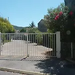 شقة 2 Pieces Avec Terrasse Dans Petite A 150m De La